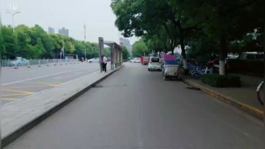 徒搭武汉嘉年华、出发荆州。 2019-05-24 15点场