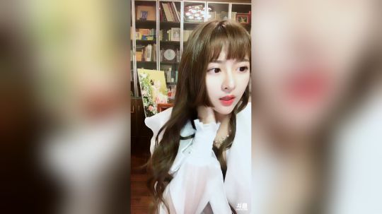 花街灯如昼zz发布了一个斗鱼视频2019-05-24