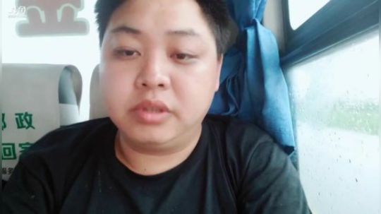 徒搭武汉嘉年华、出发荆州。 2019-05-25 15点场