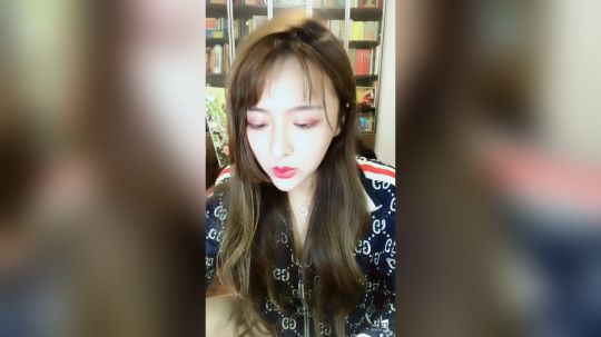 花街灯如昼zz发布了一个斗鱼视频2019-05-25