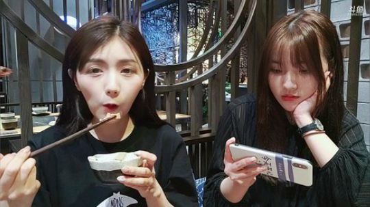偷到尛星星了吗发布了一个斗鱼视频2019-05-29