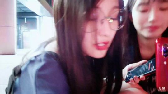 叶知秋： 跟菲菲吃个晚饭 2019-05-29 22点场