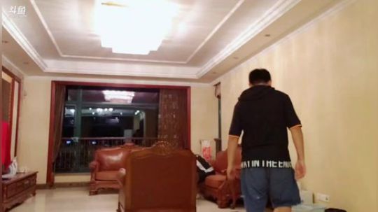 我在斗鱼看火力堂主直播户外