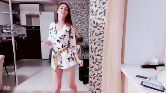 等待美女回家玩。 2019-05-30 21点场