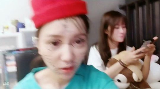 仔仔o兜哩哊糖发布了一个斗鱼视频2019-05-31