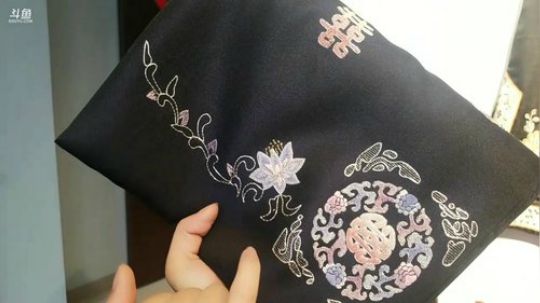 我在斗鱼看刘灶灶直播户外