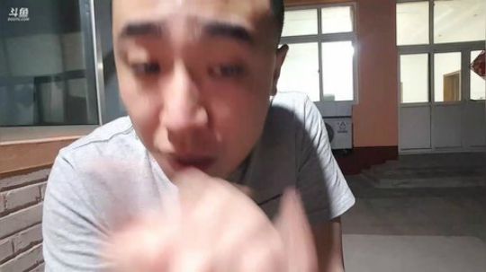 我本善良72发布了一个斗鱼视频2019-06-01