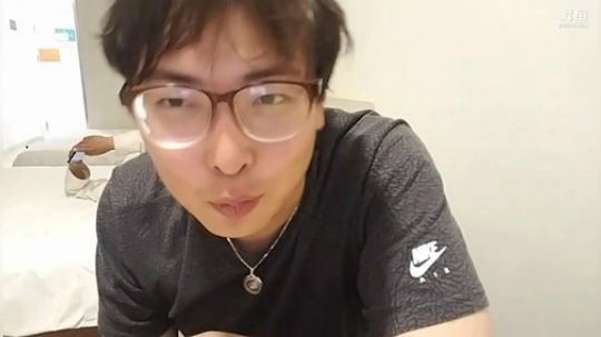 大叔：就是狂