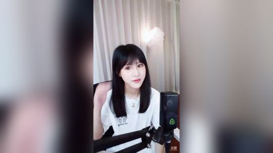 巨人13725发布了一个斗鱼视频2019-06-02