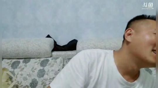 K一DASH发布了一个斗鱼视频2019-06-02