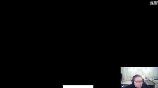 我在斗鱼看即将拥有人鱼线的PDD直播英雄联盟