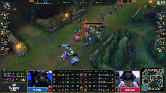 HHHISHHH发布了一个斗鱼视频2019-06-02