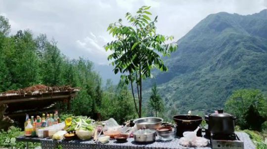 《高山人家乡民的晚餐》(≧ω≦)/ 2019-06-02 14点场