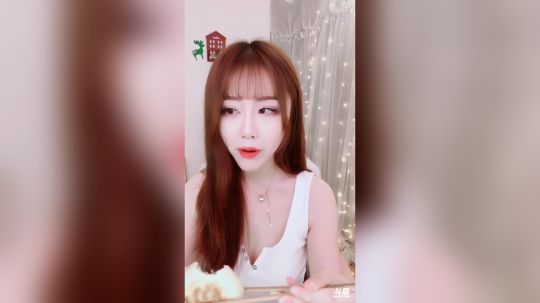 我在斗鱼看菁菁Krystal直播颜值