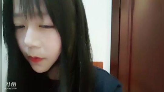 永远不说拜拜多多608599发布了一个斗鱼视频2019-06-05