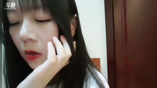 永远不说拜拜多多608599发布了一个斗鱼视频2019-06-06