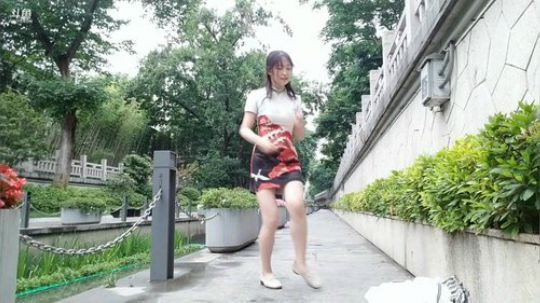 309923惜雨天天发布了一个斗鱼视频2019-06-06