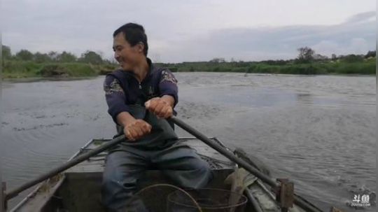 哆啦爱梦梦发布了一个斗鱼视频2019-06-06