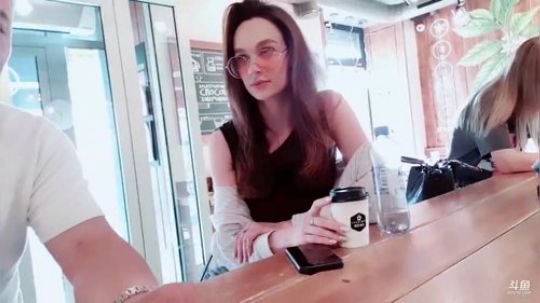 溜达溜达，晚点妹子有时间。 2019-06-06 18点场