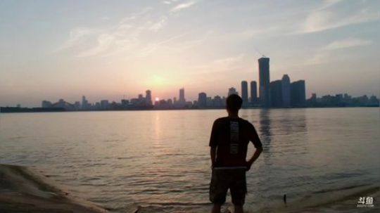 端午节来看江景灯光秀 2019-06-07 18点场