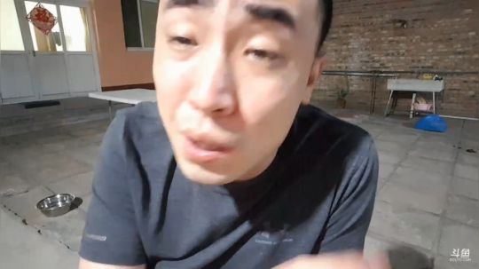 我在斗鱼看无尽无尽的无尽直播美食