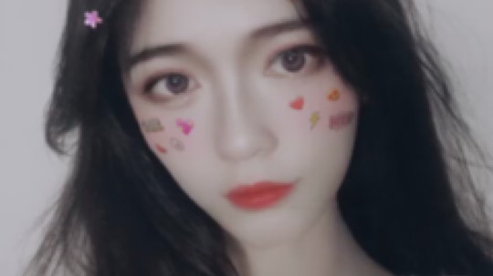 洗个澡 等会儿就直播～