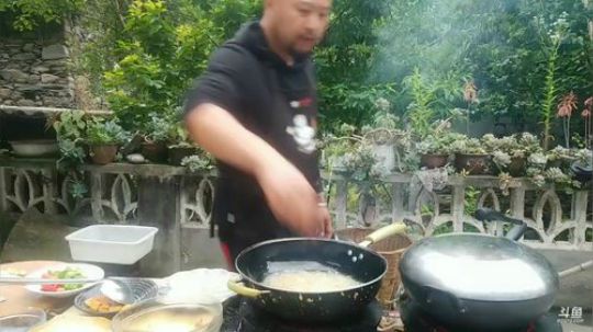 高山人家乡民的晚餐(≧ω≦)/ 2019-06-10 18点场