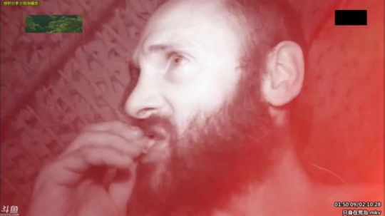 户外遛狗王飞哥发布了一个斗鱼视频2019-06-12