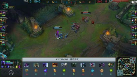 我在斗鱼看英雄联盟赛事直播英雄联盟