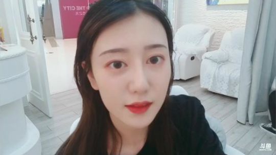 苏恩：到武汉啦 2019-06-13 15点场