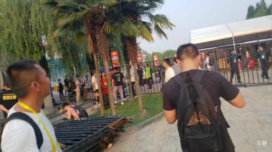 到达武汉。 2019-06-13 18点场