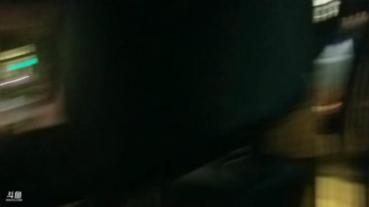 到达武汉，在武汉的一起聚聚。 2019-06-13 22点场