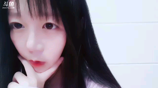 永远不说拜拜多多608599发布了一个斗鱼视频2019-06-14
