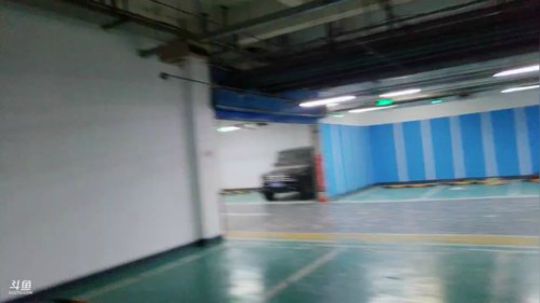 和大家汇合健身，晚上出门逛逛 2019-06-13 21点场