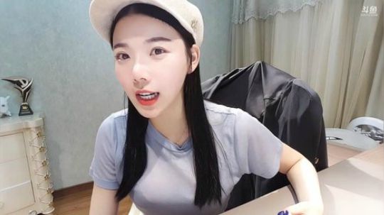 小姨子：感觉就我在家 2019-06-15 19点场