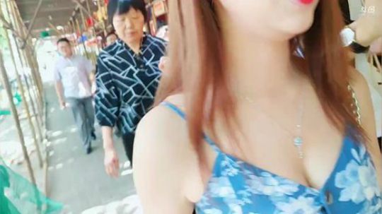 偷到尛星星了吗发布了一个斗鱼视频2019-06-15