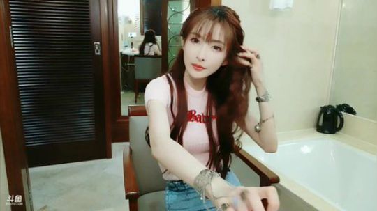 Hello晨哥发布了一个斗鱼视频2019-06-15