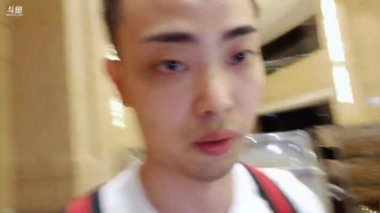 顾影无如白发何丶发布了一个斗鱼视频2019-06-16