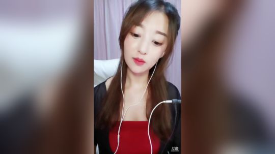 我在斗鱼看上官冰馨m直播颜值