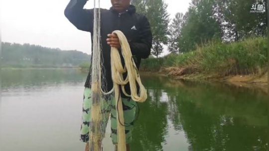 哆啦爱梦梦发布了一个斗鱼视频2019-06-20