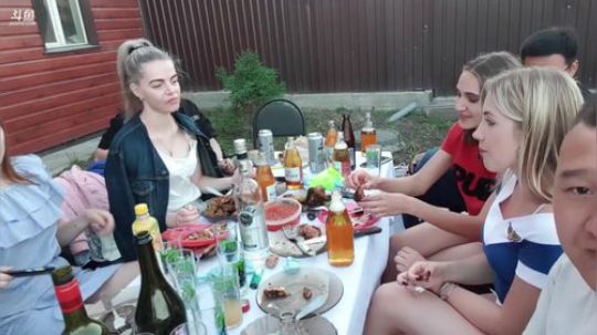 大家下午好，朋友第一，节目努力，深夜继续 2019-06-21 21点场
