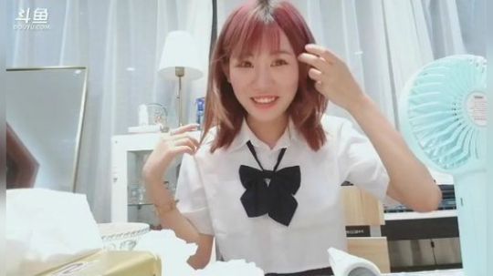 喵老师的圣诞树发布了一个斗鱼视频2019-06-22