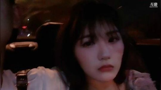偷到尛星星了吗发布了一个斗鱼视频2019-06-23