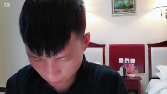 7点30分集合开播。 2019-06-24 19点场