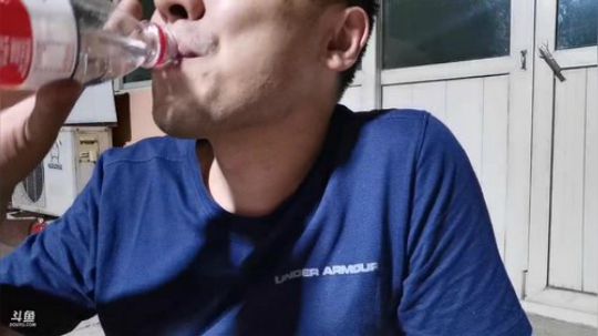 一生守护铁公鸡发布了一个斗鱼视频2019-06-25