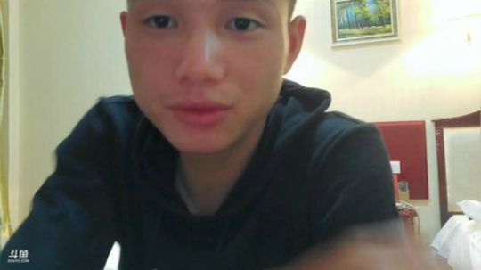 我本善良72发布了一个斗鱼视频2019-06-25