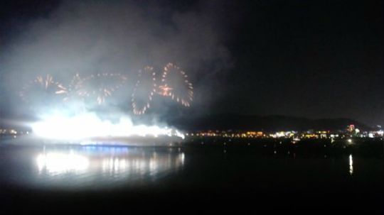 一起欣赏烟花大会 2019-06-26 20点场