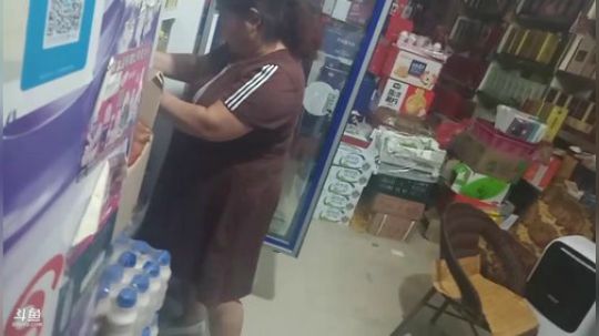 我在斗鱼看做个疯子直播户外