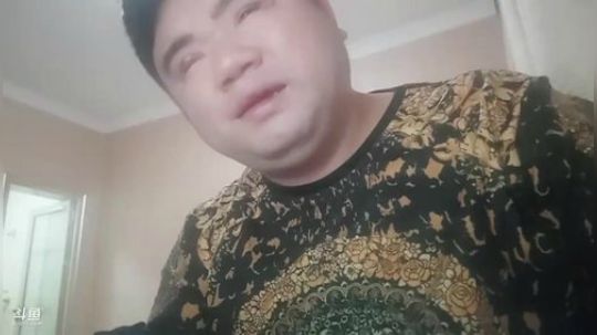 我在斗鱼看做个疯子直播户外