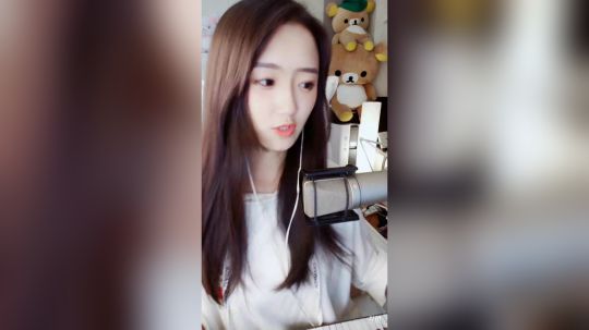 登月团丶离去发布了一个斗鱼视频2019-06-27